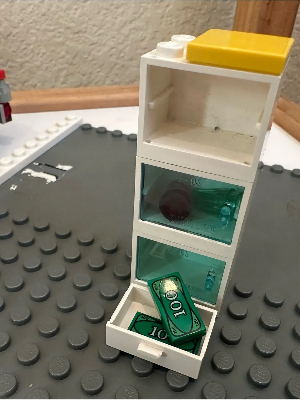 LEGO SHELL Fuel Tanker and Gas Station set